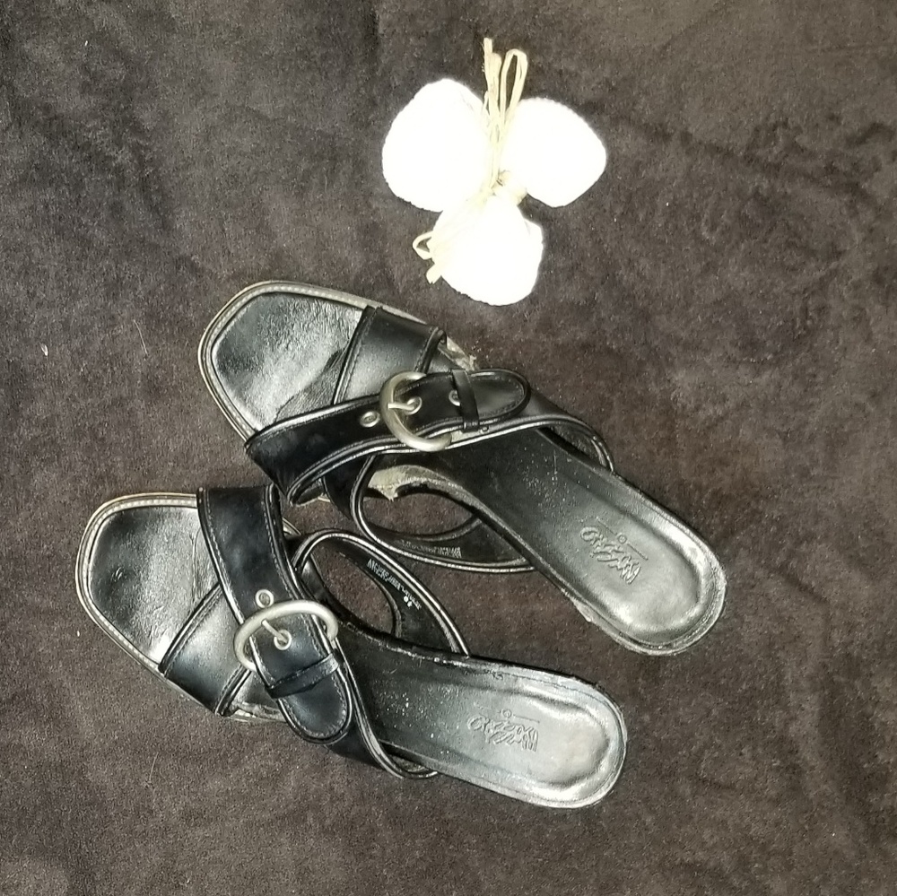 LEATHER BUCKLE, HALF WEDGE SHOES!